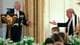 Suzanne Plunkett / REUTERS,NTB Kong Charles og president Donald Trump under gallamiddagen i Det hvite hus.