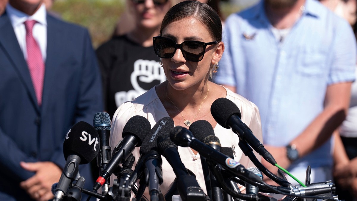 Epstein-ofre eksponert: 43 navn usladdet i dokumenter