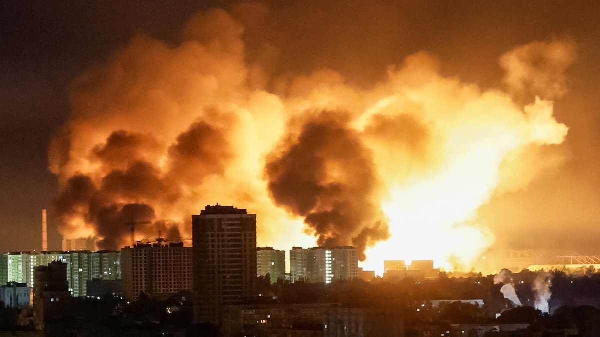 Kyiv rammet av stort russisk luftangrep: Åtte såret