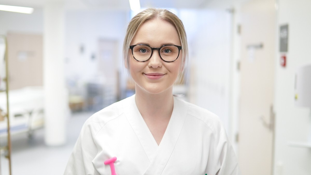 Ny mobilteknologi for sykepleiere – Caroline slipper endelig gule lapper og papirskjema