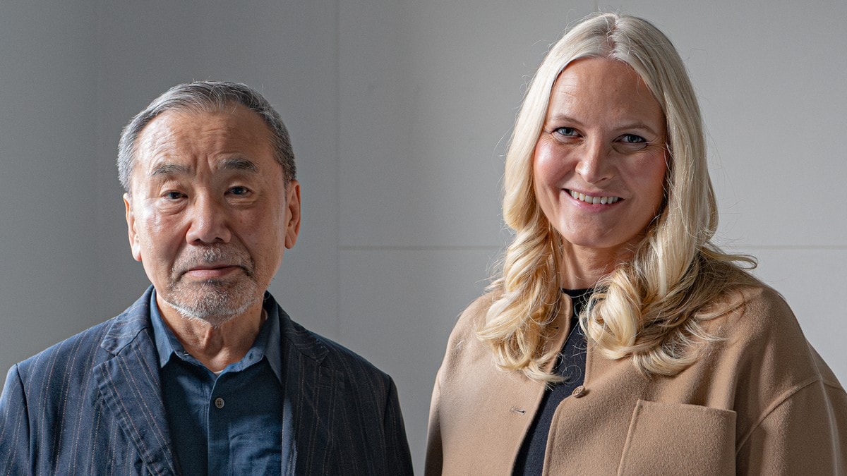 Mette-Marit imponerte som intervjuer av Haruki Murakami