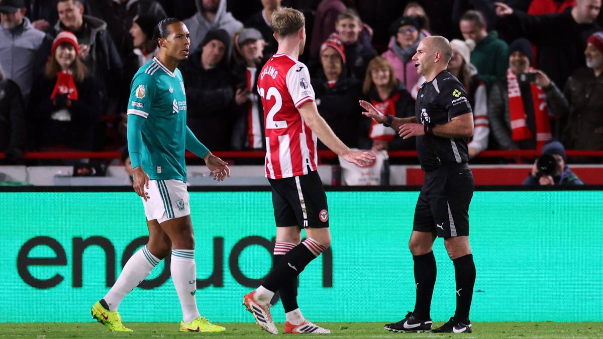 Liverpool tapte igjen i absurd drama – måtte byte dommar