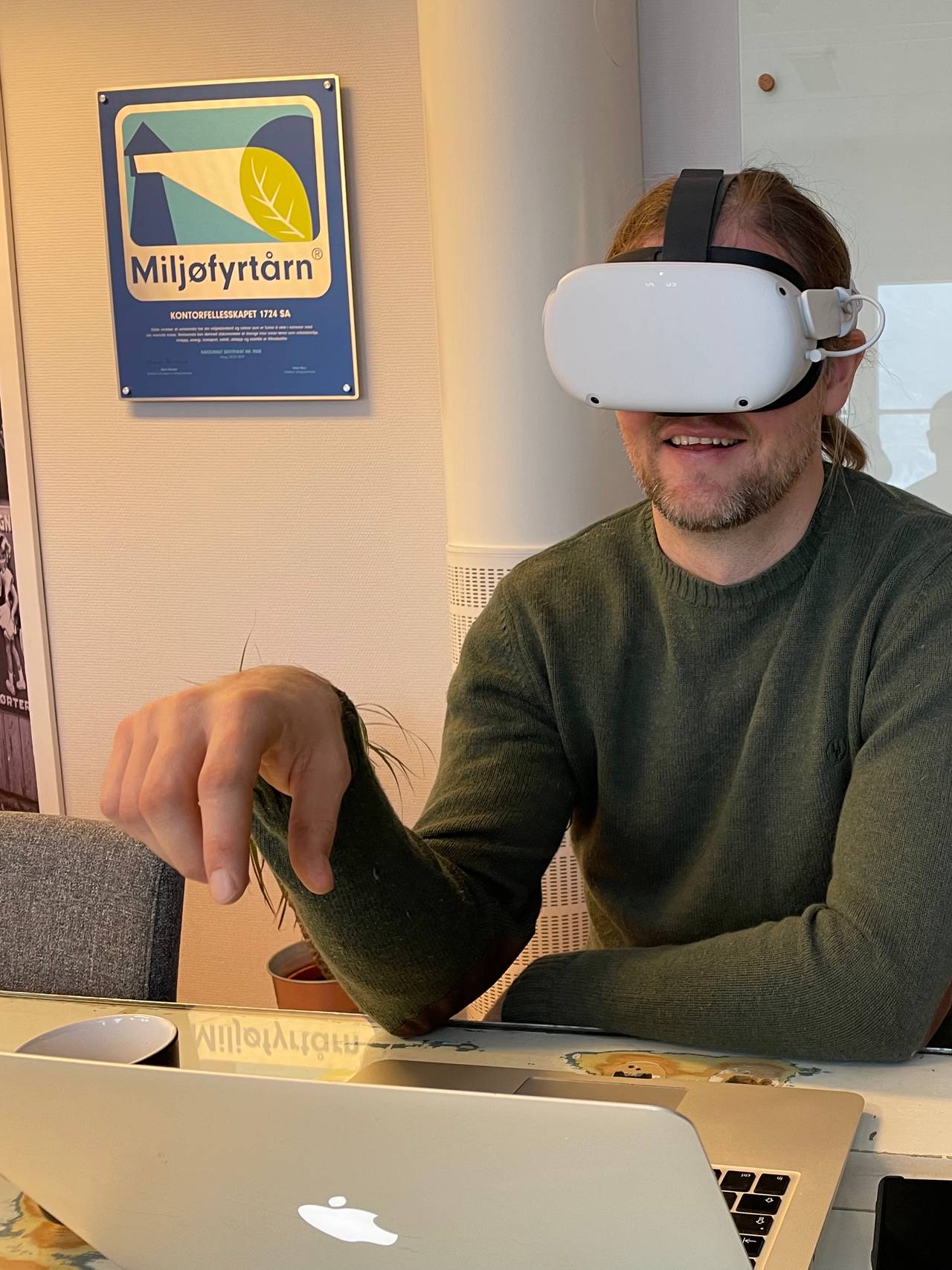 VR-briller på Lennart 