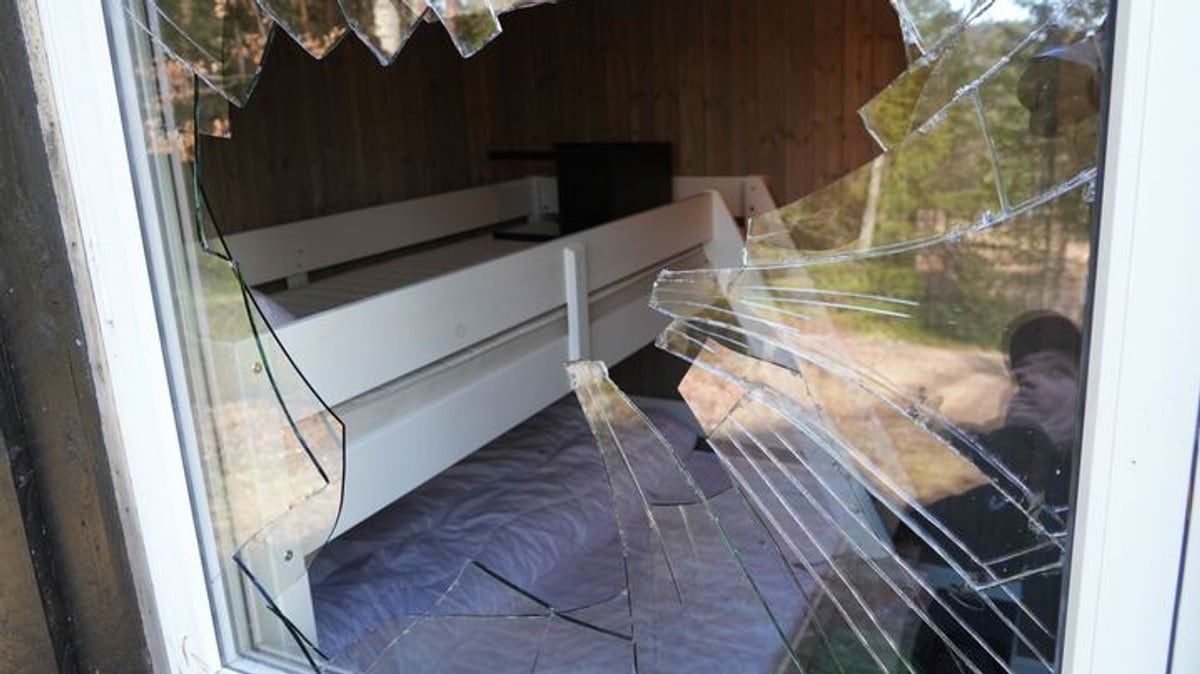 Sverre våknet av et smell – fant tiur i dusjen