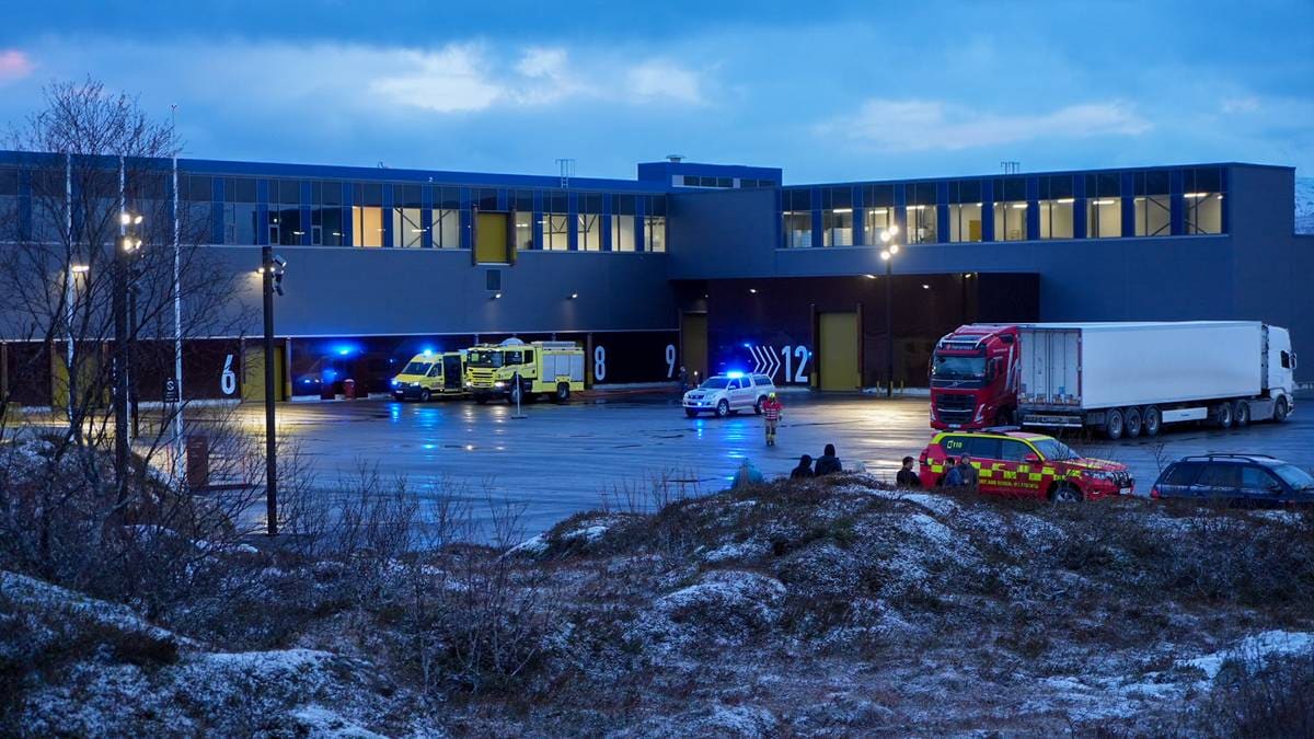 To personer sendt til legevakt etter lekkasje av giftig gass