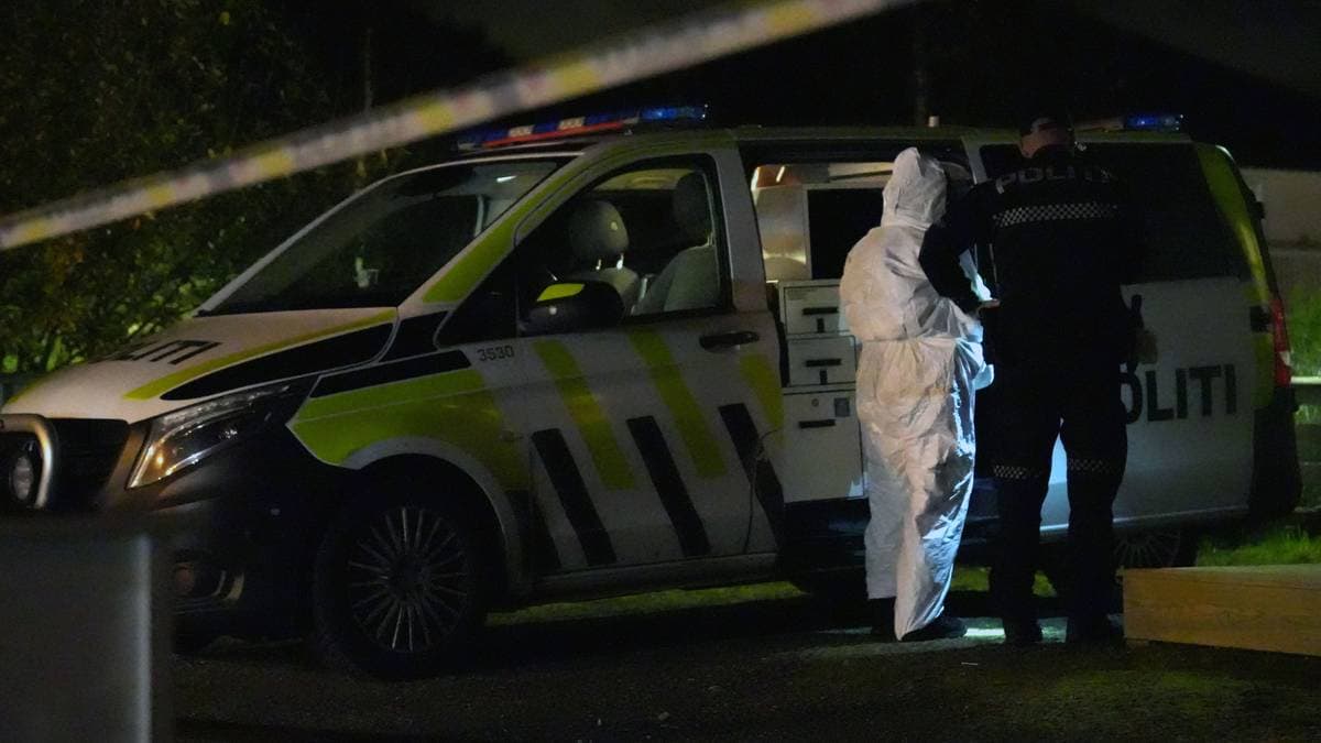 Kvinna som blei funnen medvitslaus i Alver død – utvidar siktinga mot mannen