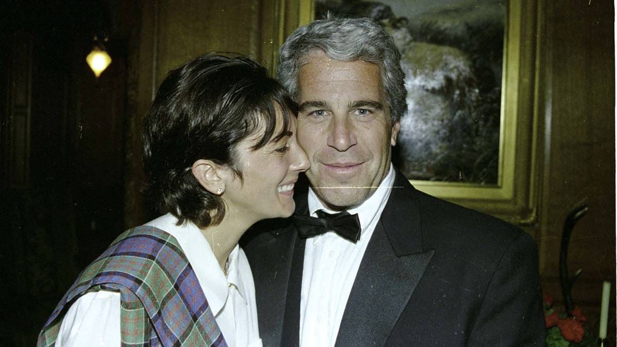 Slik rekrutterte Epstein jenter