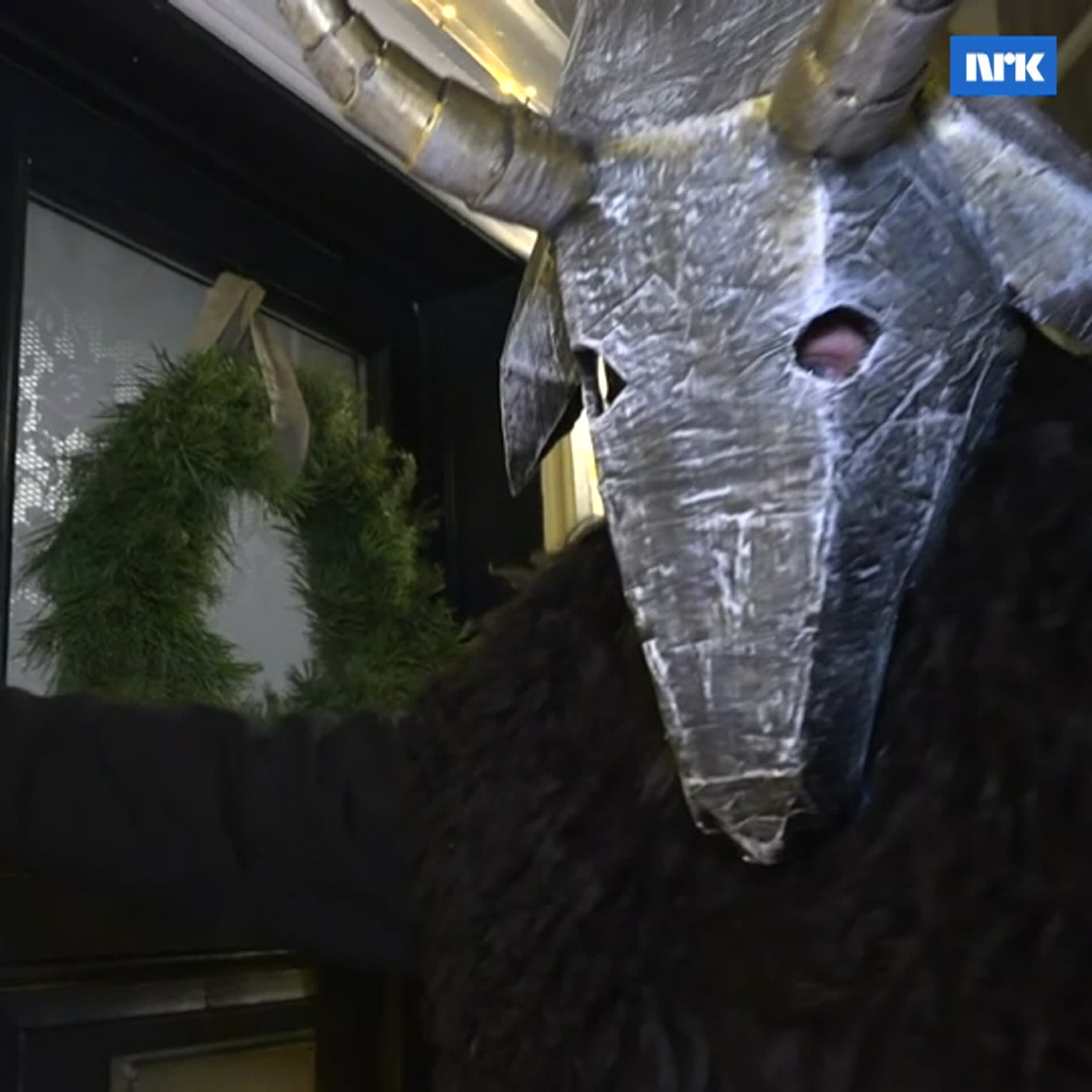 Skummel juletradisjon i Flekkefjord – NRK