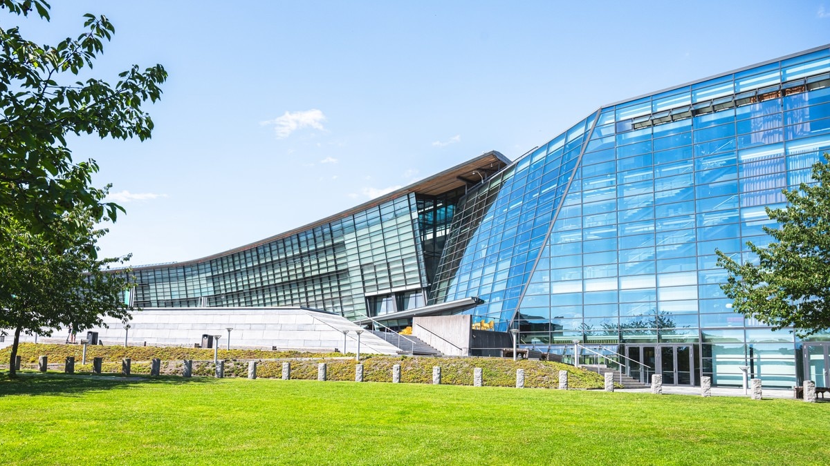 En to&aring;ring i fengsel, et brev og en norsk mobilkjempe