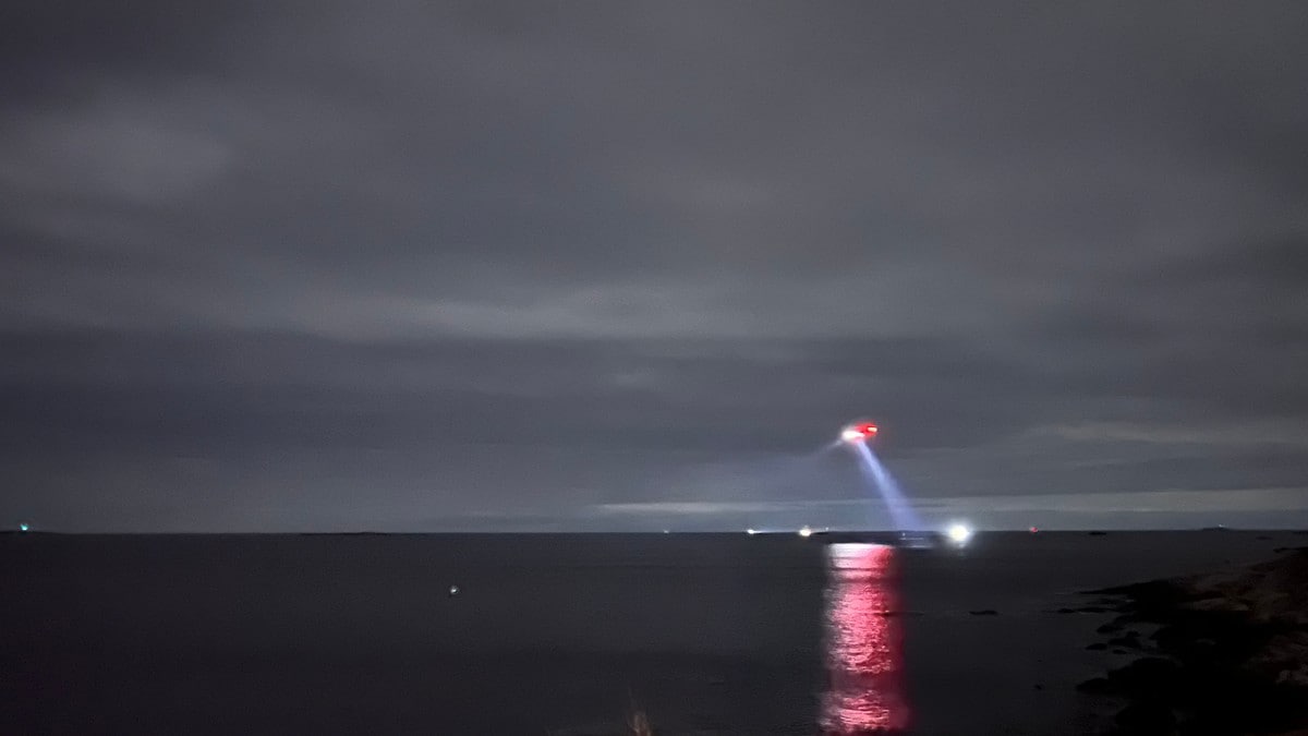 Skaut opp nødrakett frå land: – Tankelaust og uansvarleg