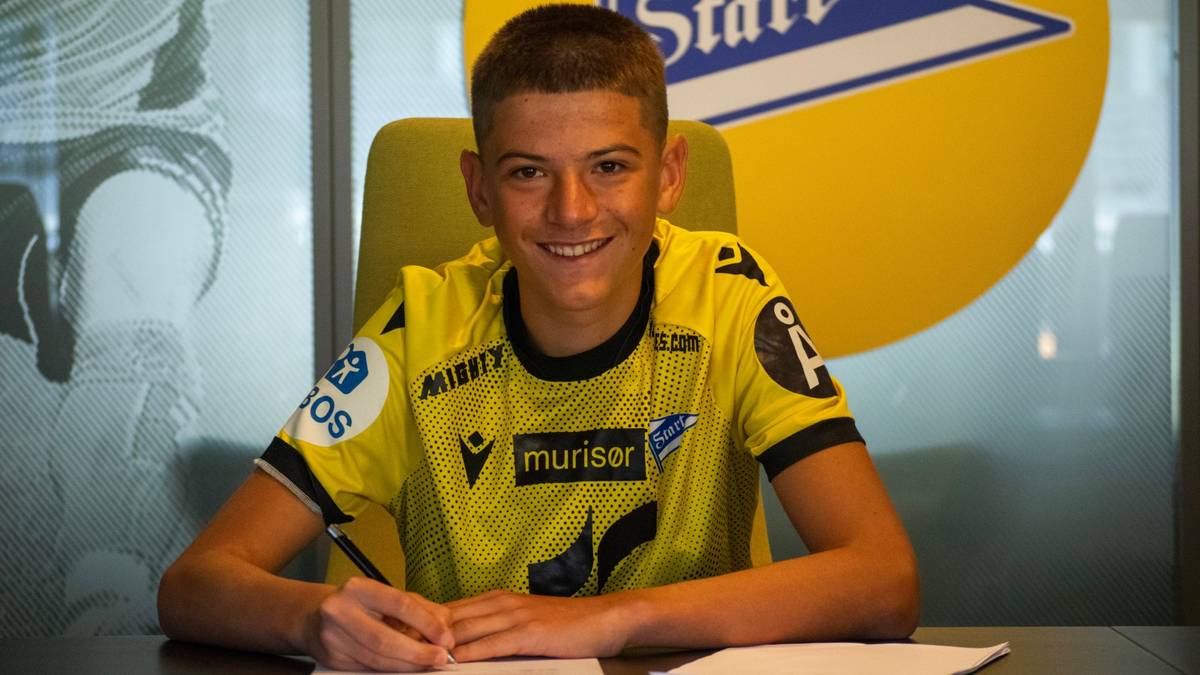 15-åring signerte proffkontrakt med Start