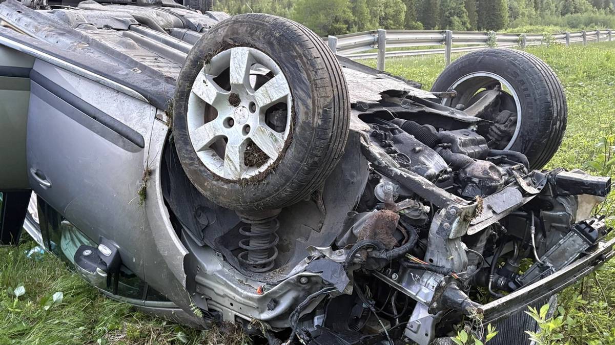 Bil trillet rundt – politiet mistenker at fører sovnet