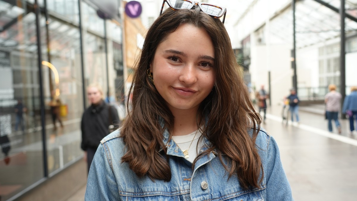 Nordmenn knuser sparerekord: Linnea (18) er med på trenden