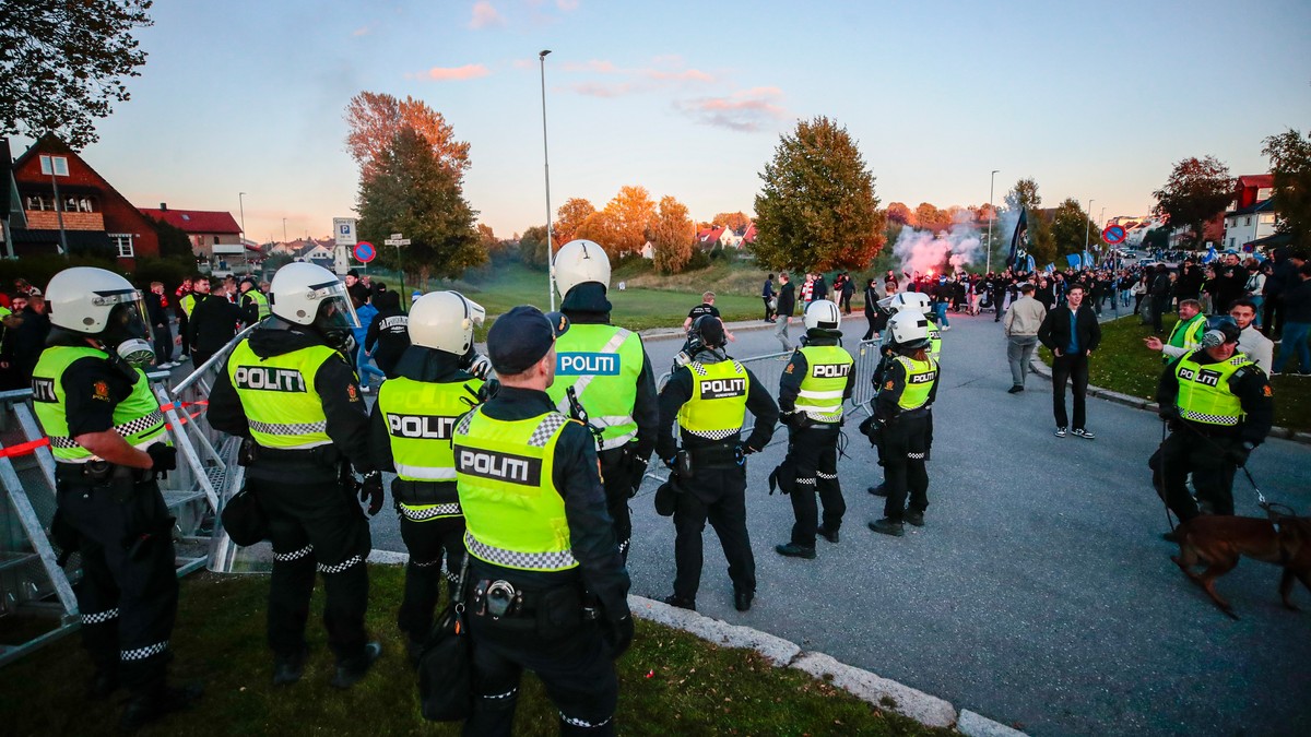 Politiet vil nekte bråkmakere i supportertog