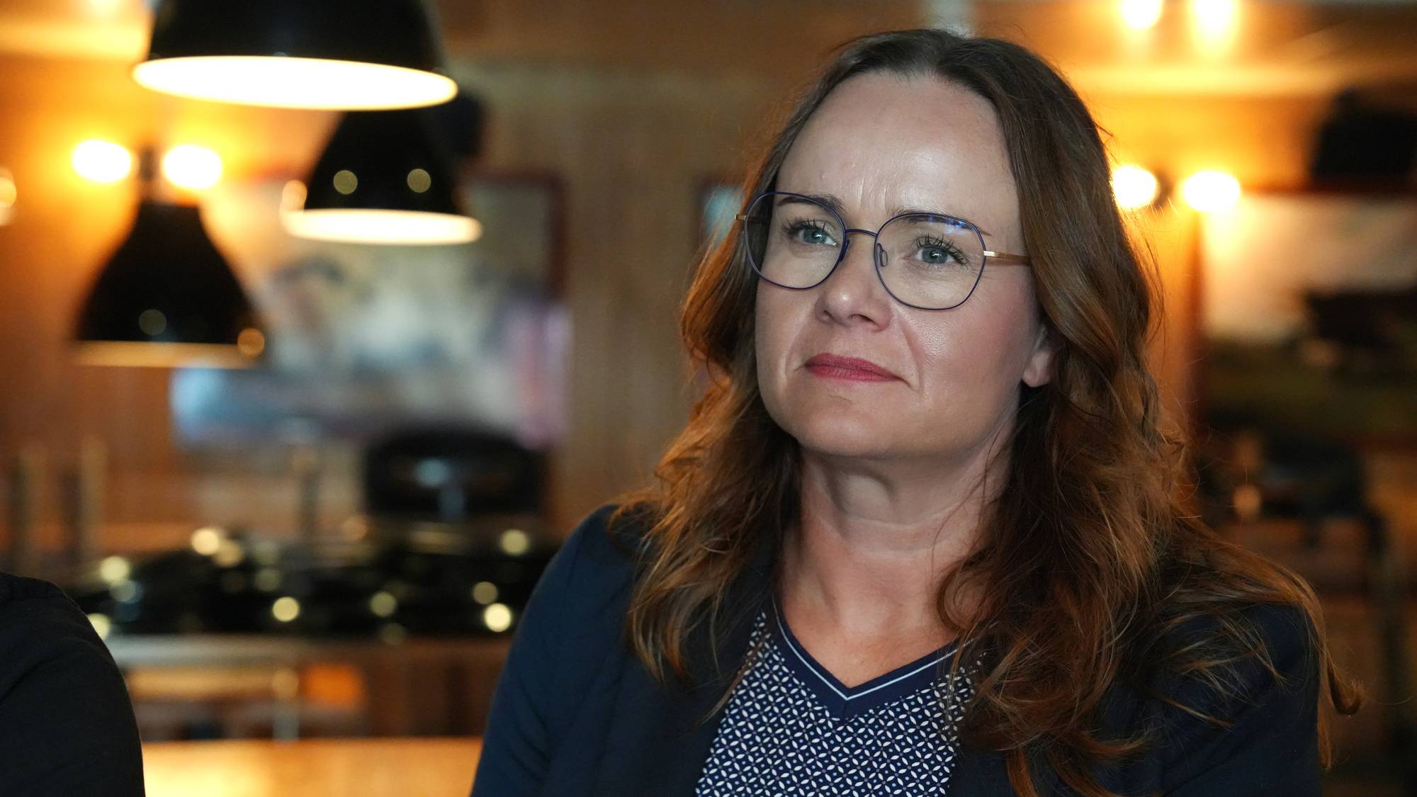 Margret Hagerup vil at ein skal kunne ta Etablererprøva på engelsk. No tek ho saka til stortinget igjen.