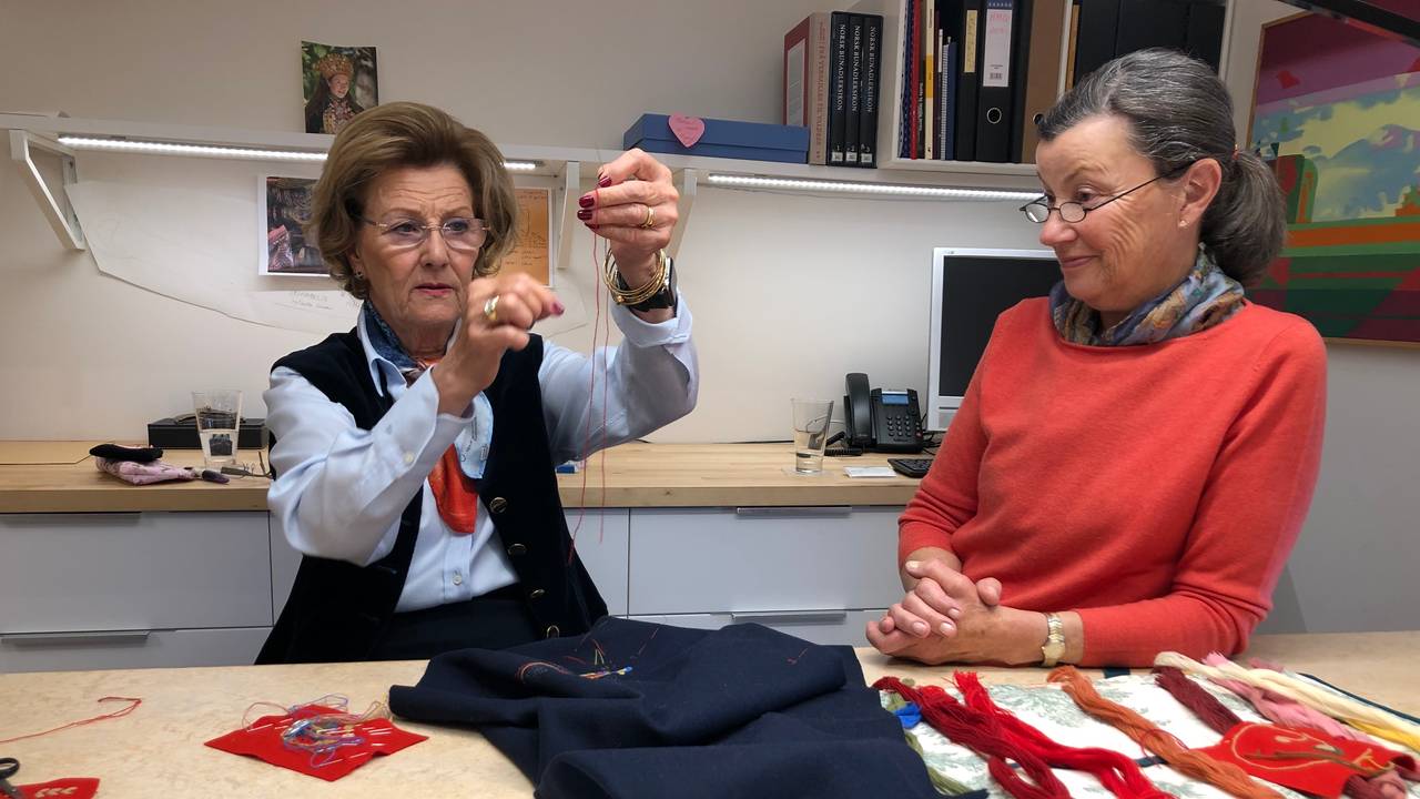 Dronning Sonja og Helen Juell