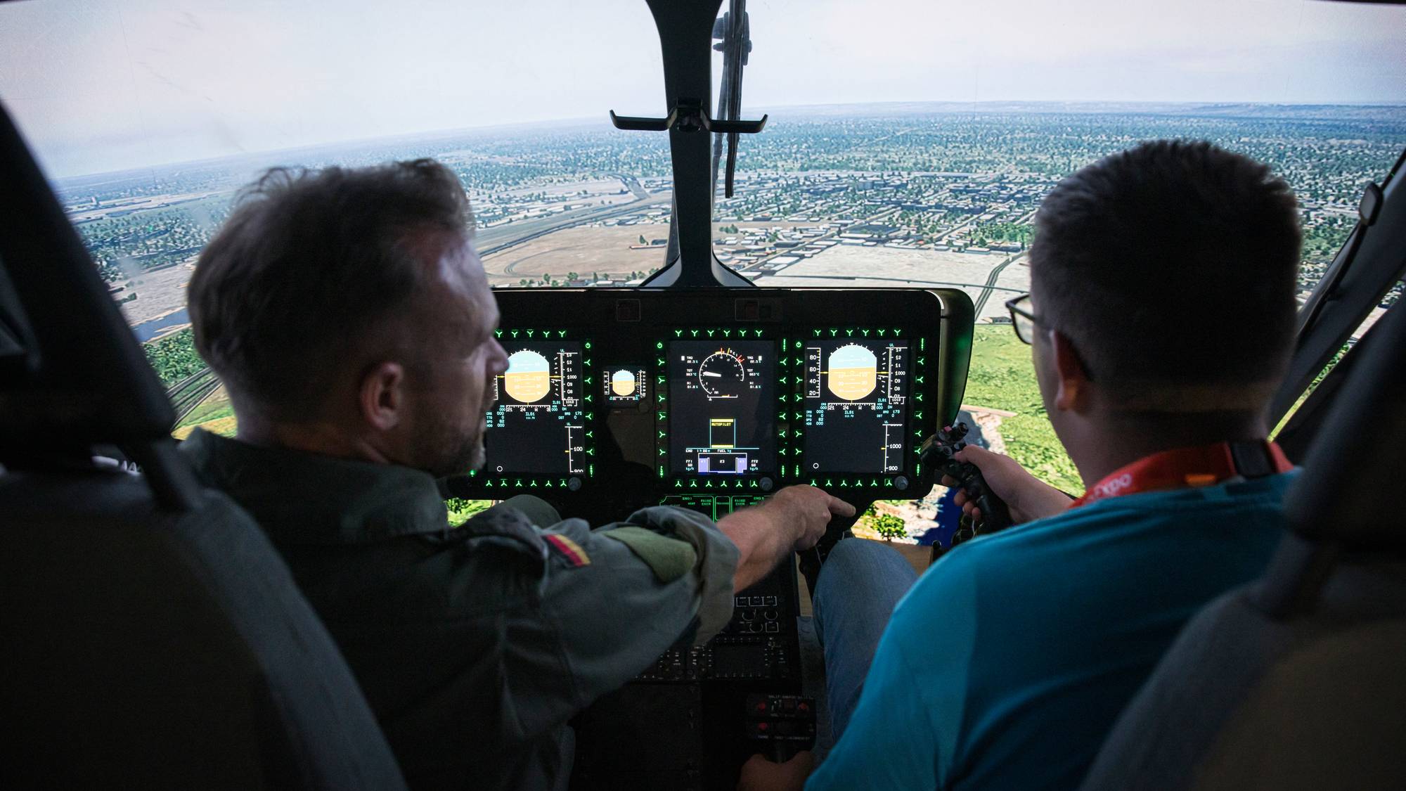 helikoptersimulator på utdanningsmesse i Hannover