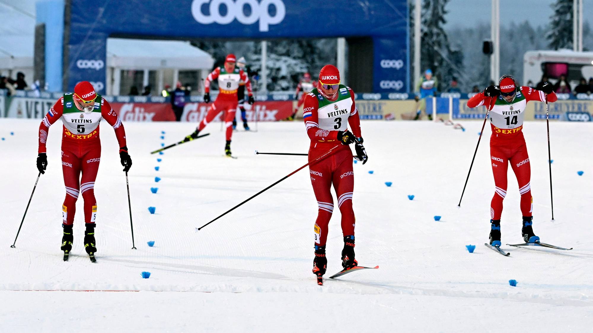 Лыжные гонки кубок россии сегодня мужчины результаты. Лыжные гонки Большунов. Лыжные гонки гонка преследования.