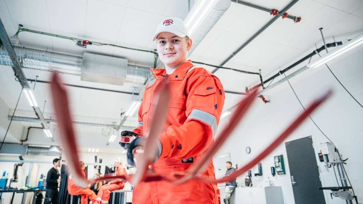 Praktiske Vardheia ungdomsskule er et eksempel på skoler regjeringen vil ha flere av