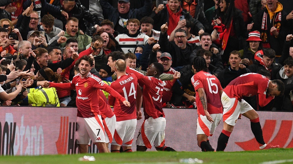 Manchester United videre etter ville scener