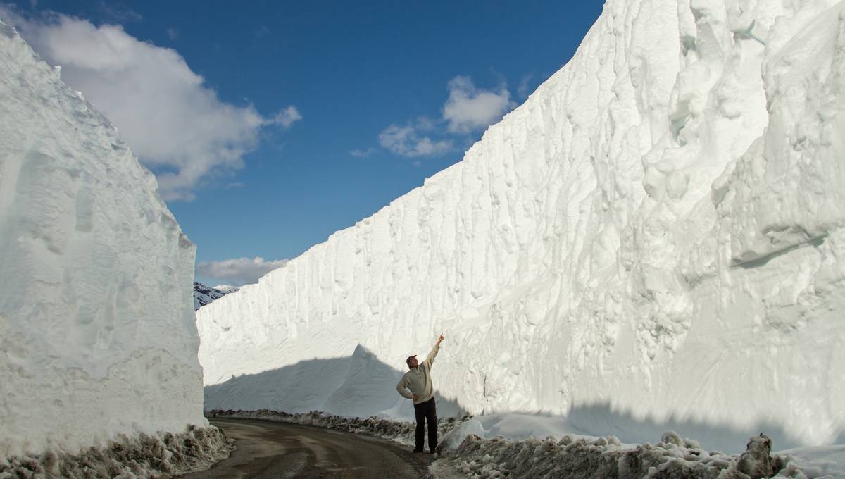 Her er det tolv meter snø
