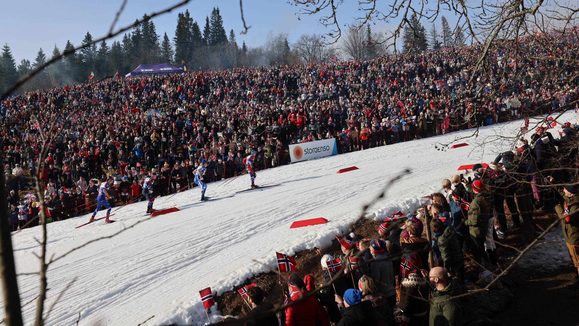 Folkefest i Granåsen under femmila