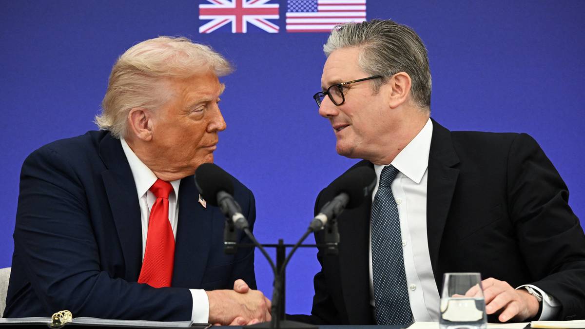 Donald Trump og Keir Starmer møter pressen