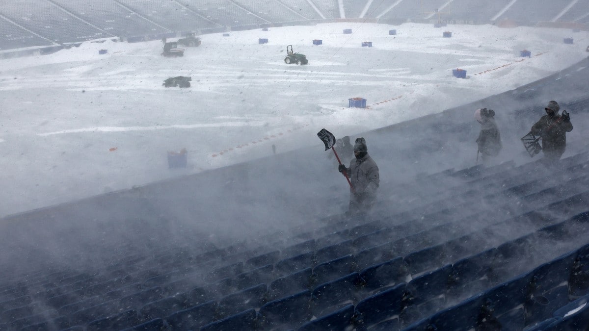 NFL-klubb ber om hjelp til snømåking før avgjørende kamp