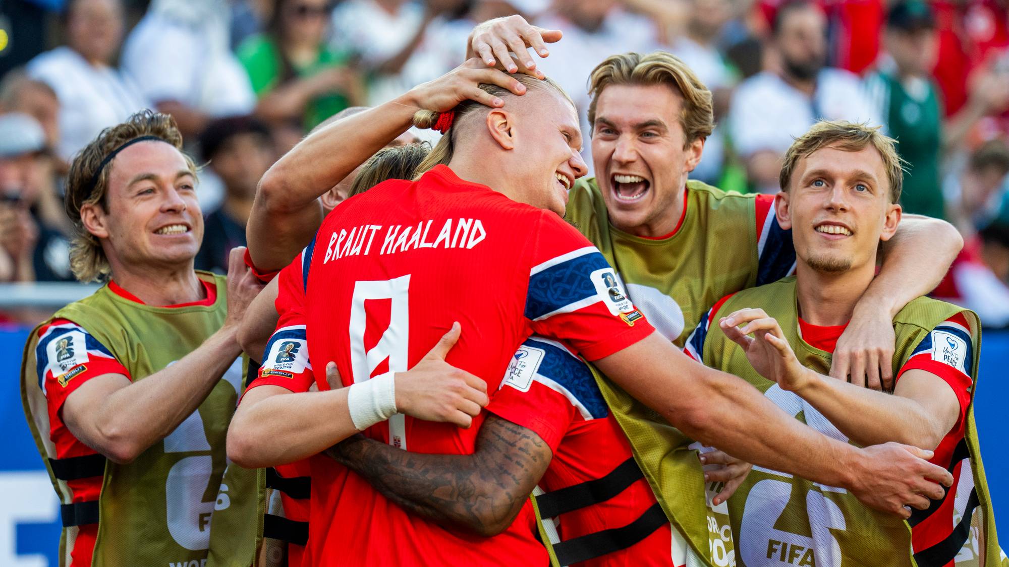Foxborough, Massachusetts, USA 20260616. 
Norges Erling Braut Haaland jubler sammen med Patrick Berg, Kristian Thorstvedt og Marcus Holmgren Pedersen etter 0-1 målet under fotballkampen mellom Irak og Norge i gruppe I under fotball-VM 2026 på Boston stadion.