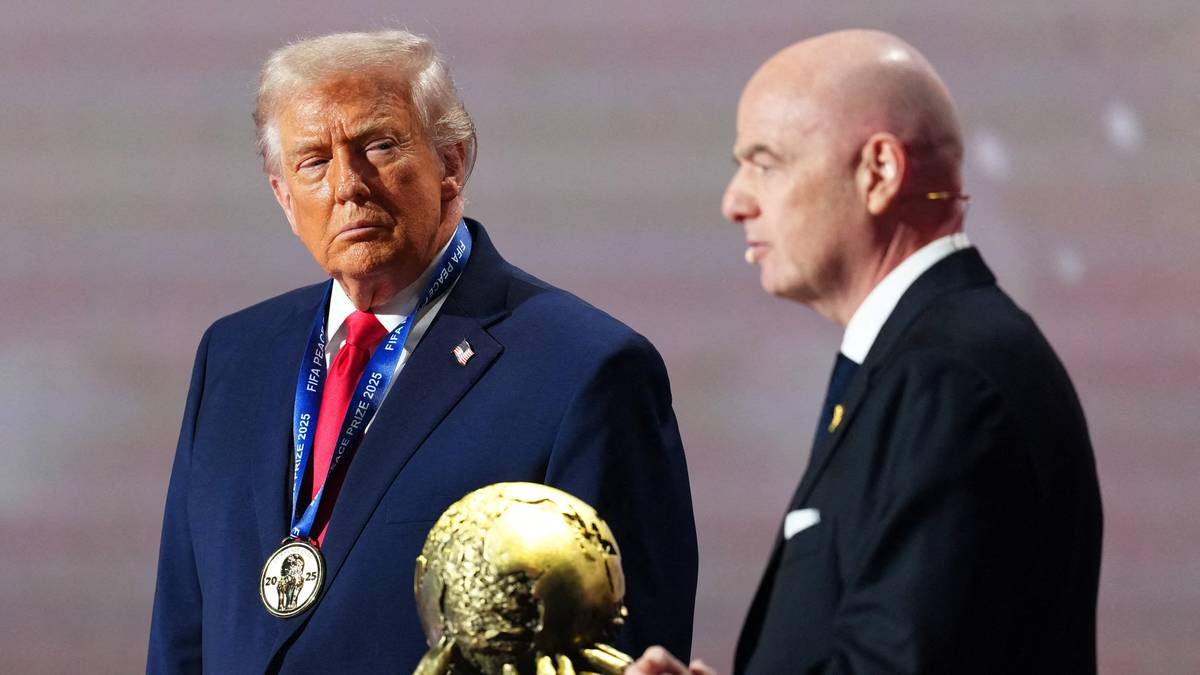 Donald Trump fekk Fifas fredspris – tidlegare Fifa-topp meiner Infantino må bli granska