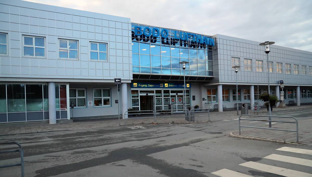 Stengt rullebane på Bodø lufthavn NRK Nordland