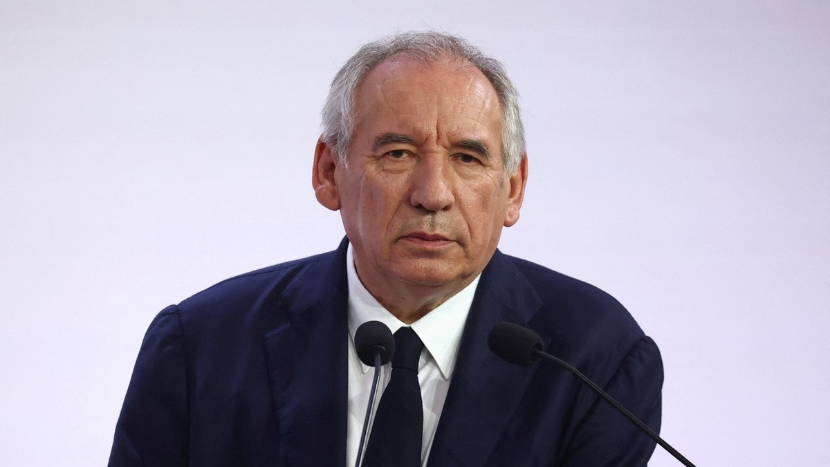 Frankrikes statsminister Bayrou risikerer avgang etter tillitsvotum
