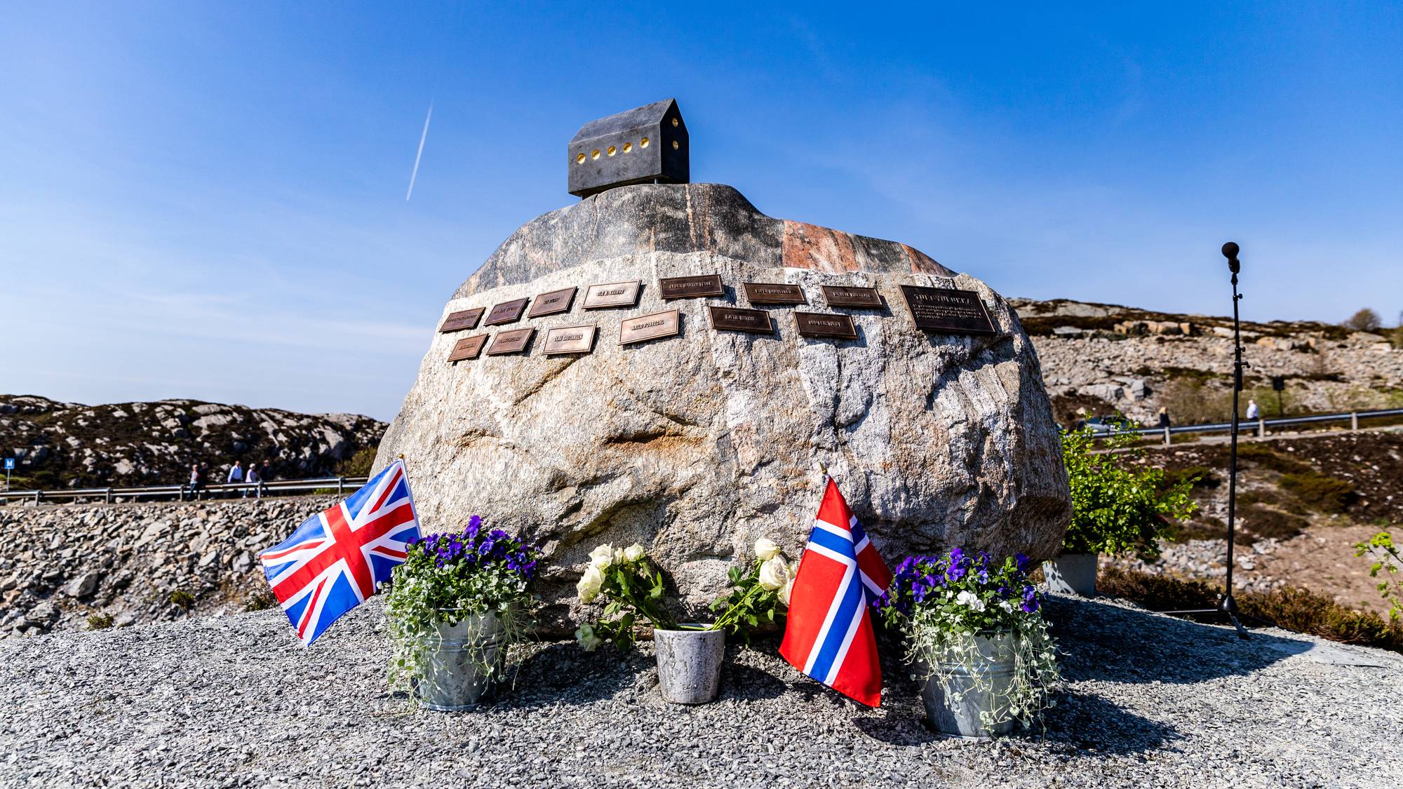 Minnesmerke for helikopterulukka ved Turøy