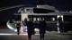 CHIP SOMODEVILLA / AFP / NTB USAs president Donald Trump går fra Marine One idet han ankommer for å gå om bord i Air Force One på vei til Sveits den 20. januar 2026 ved Joint Base Andrews, Maryland