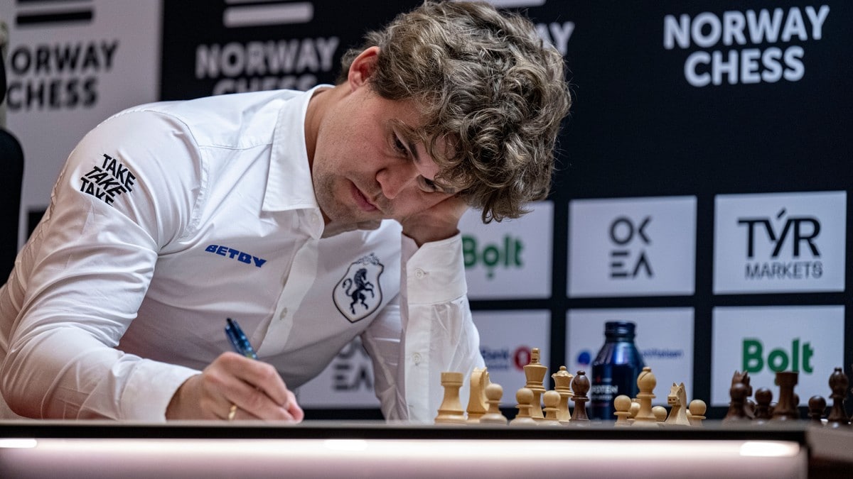 Magnus Carlsen mistet klart overtak mot Nakamura – tapte i armageddon i Norway Chess
