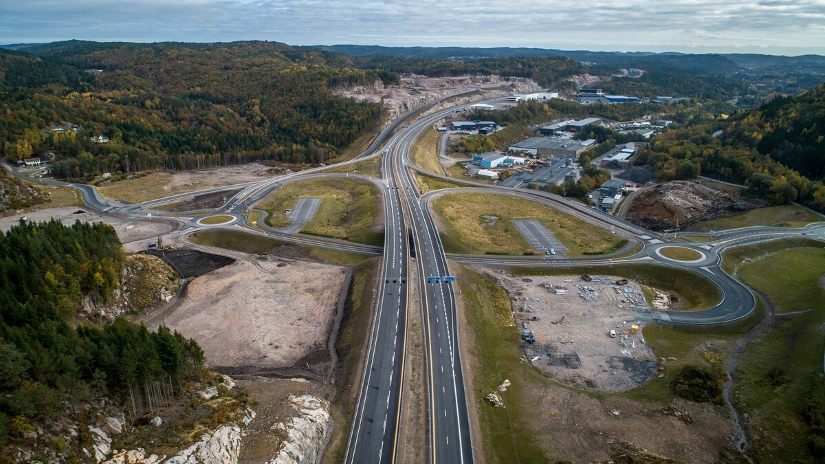 Ny E39 åpnet: Halverer reisetiden mellom Kristiansand og Mandal