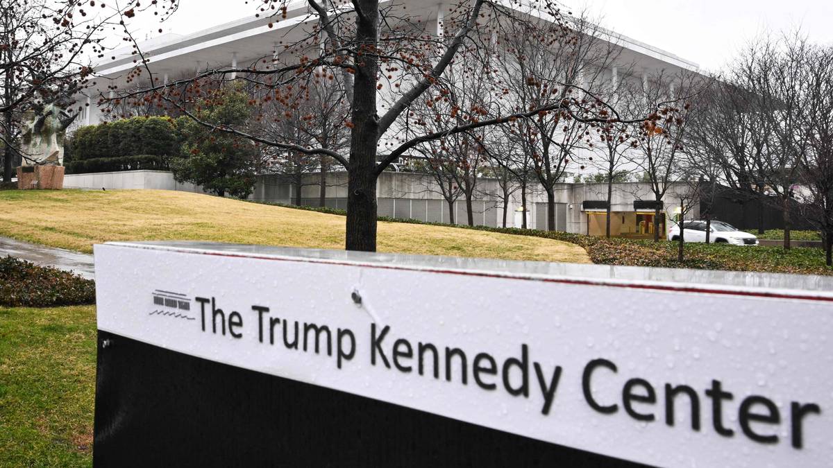 Trump må fjerne navnet sitt fra Kennedy Center
