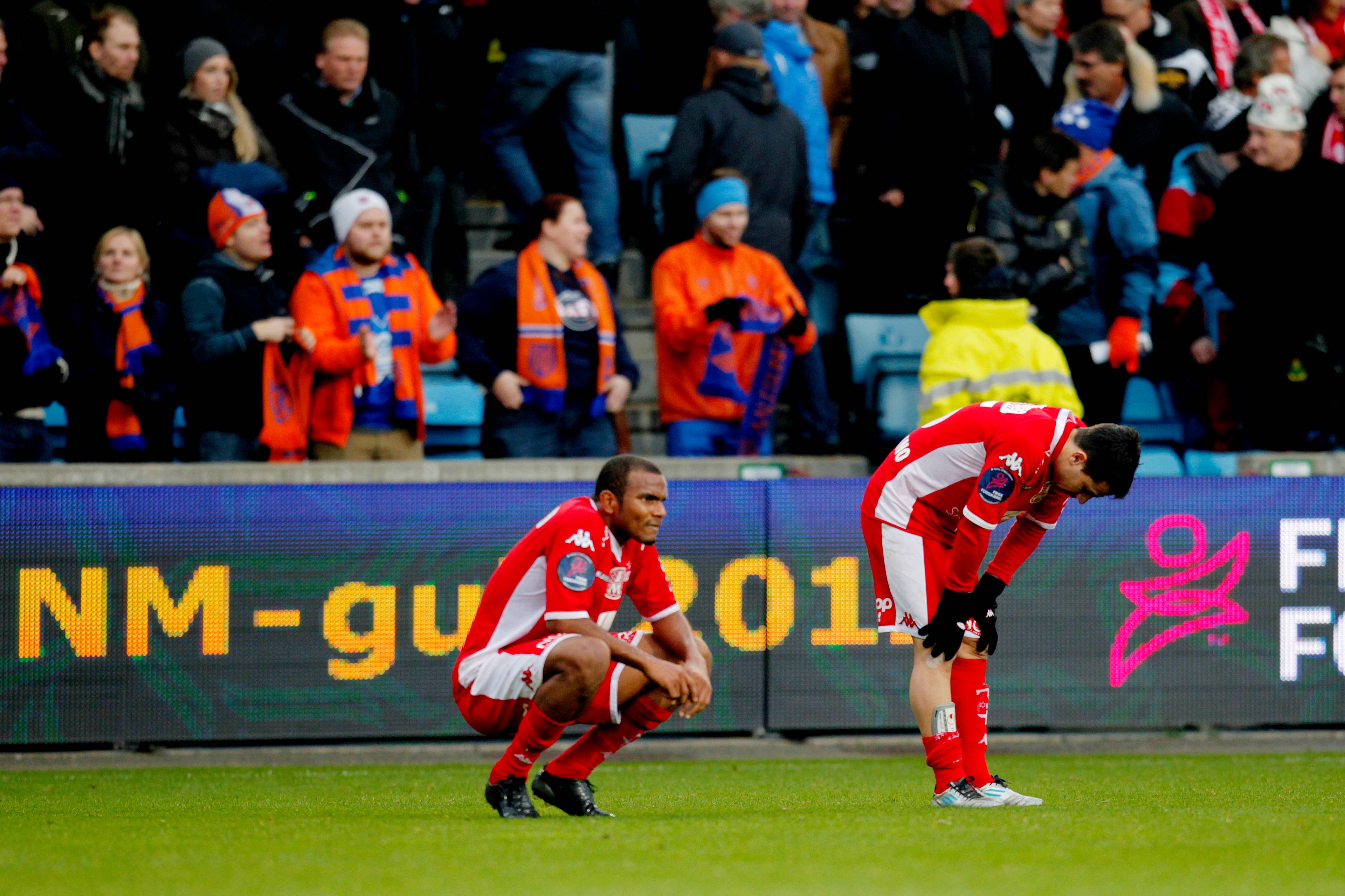 OSLO  20111106.Rodolph Austin og Diego Gustavino etter tapet over Aalesund i cupfinalen 2011 i fotball mellom Brann og Aalesund på Ullevaal Stadion søndag.Foto: Stian Lysberg Solum / SCANPIX