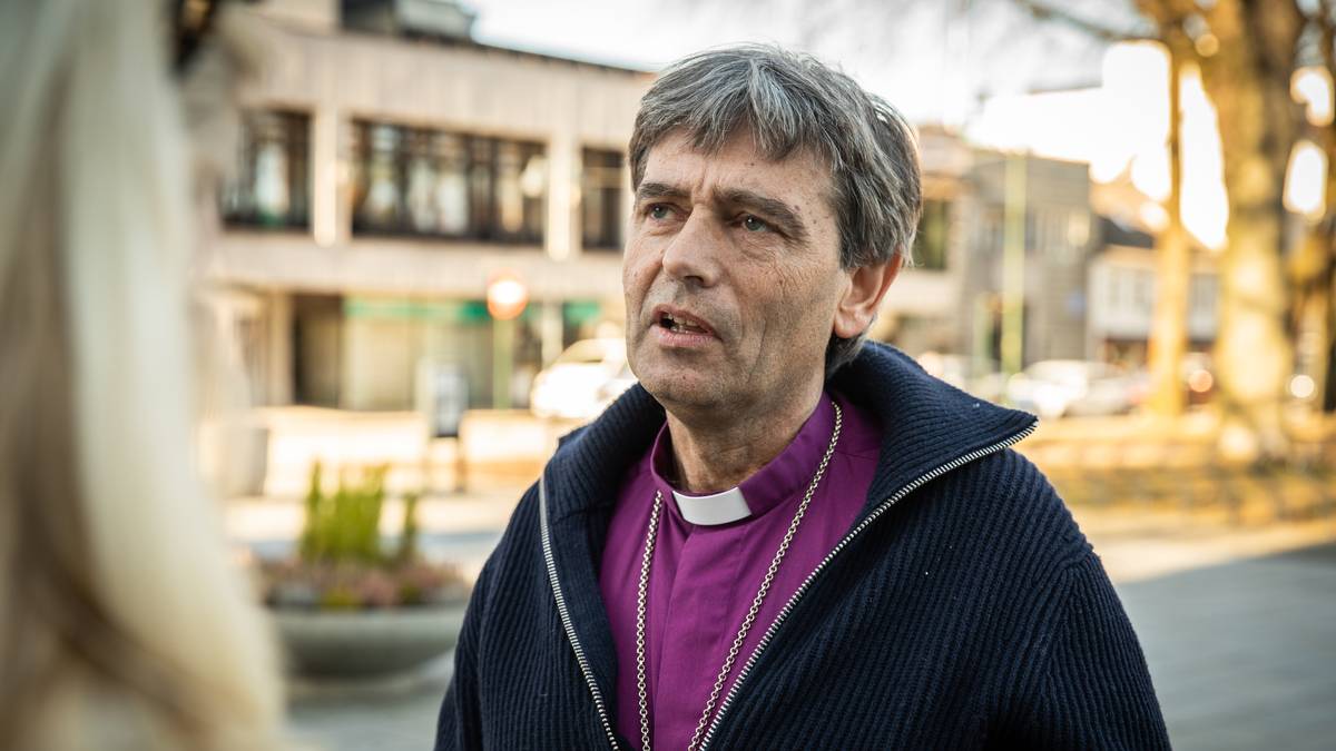 De fleste kirker holder påskegudstjeneste