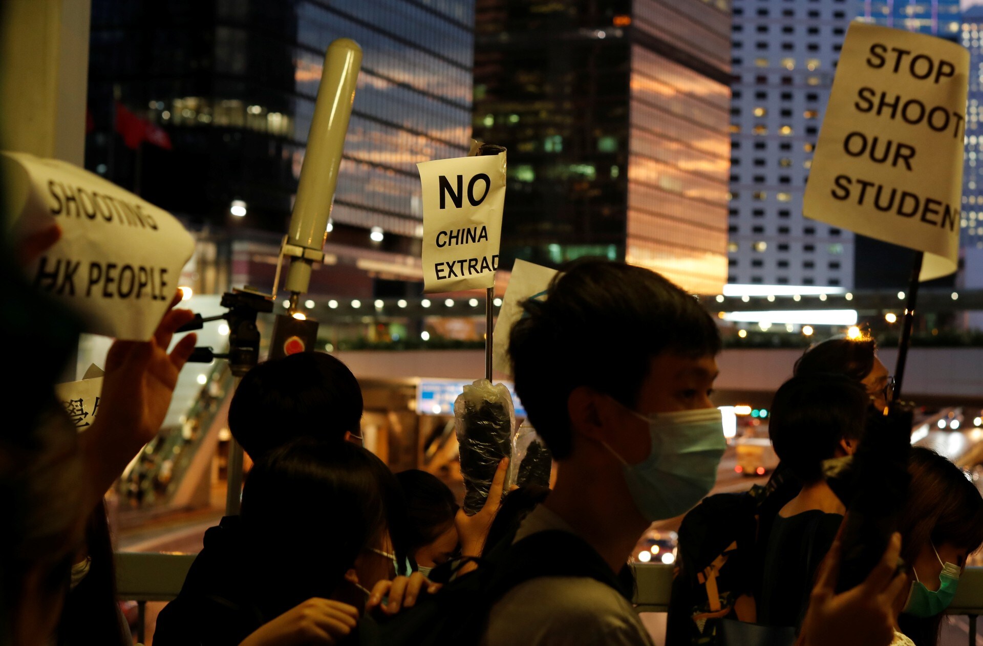 Protestmarsj i Hongkong kl 08.30