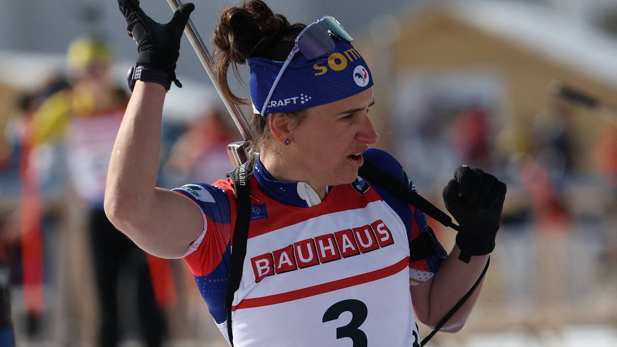 Ny vending: Julia Simon må møte i retten etter svindelanklager