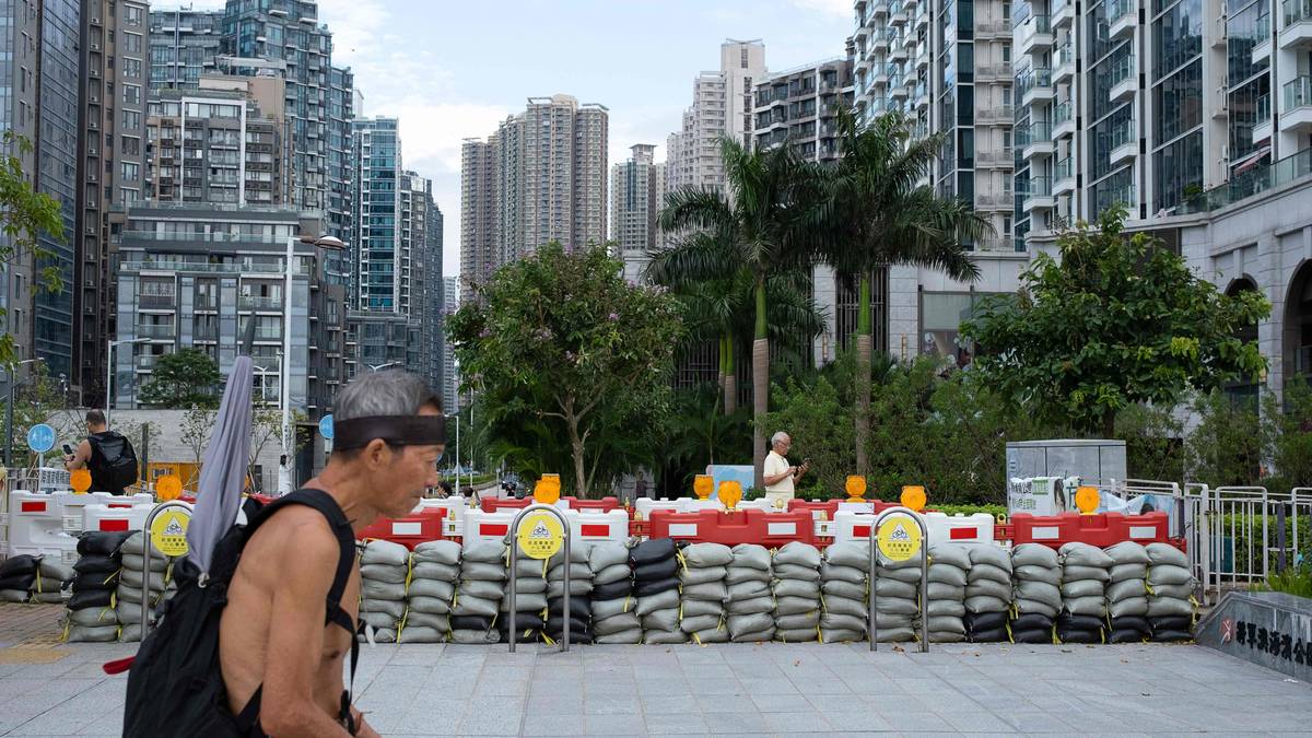 Hongkong forbereder seg på årets kraftigste tyfon