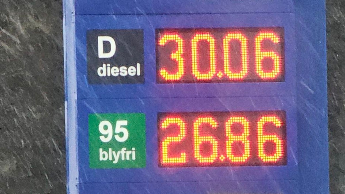 Over 30 kroner for diesel: – Ren galskap, rett og slett