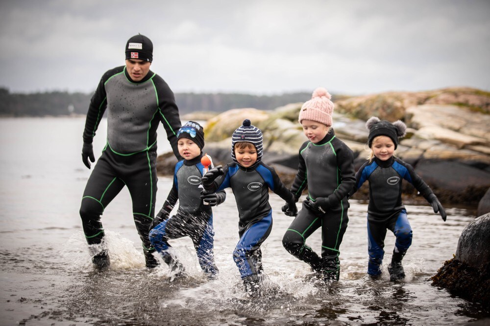 Iskald lek skal bedre norske svømmeferdigheter