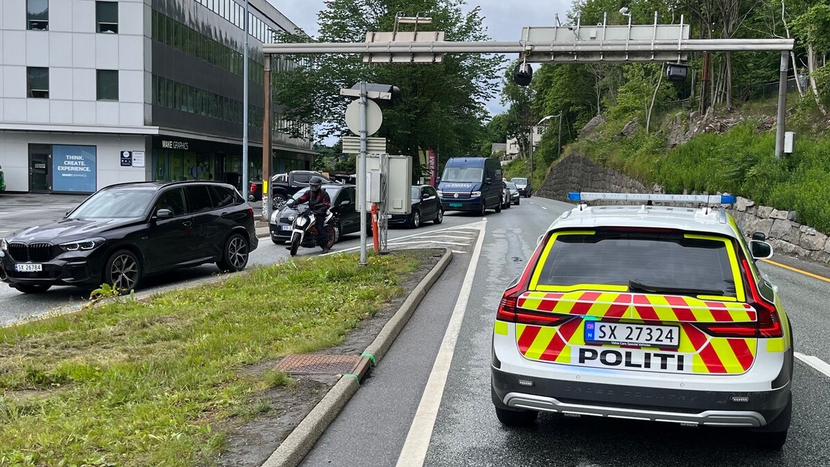 Store trafikkproblemer mot Bergen etter ulykke