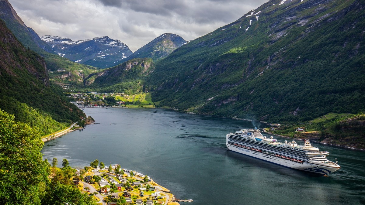 Nasjonalt ansvar: Strengere cruiseregler må gjelde hele kysten