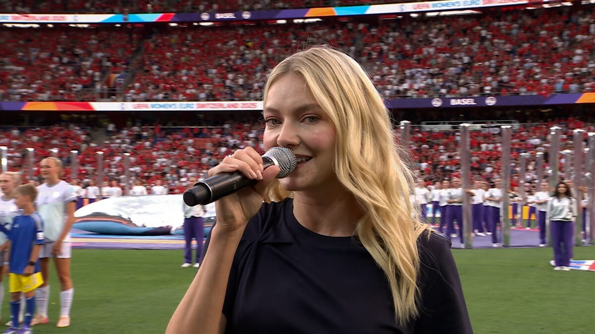 Astrid S anklages for plagiat etter framførelse av nasjonalsangen