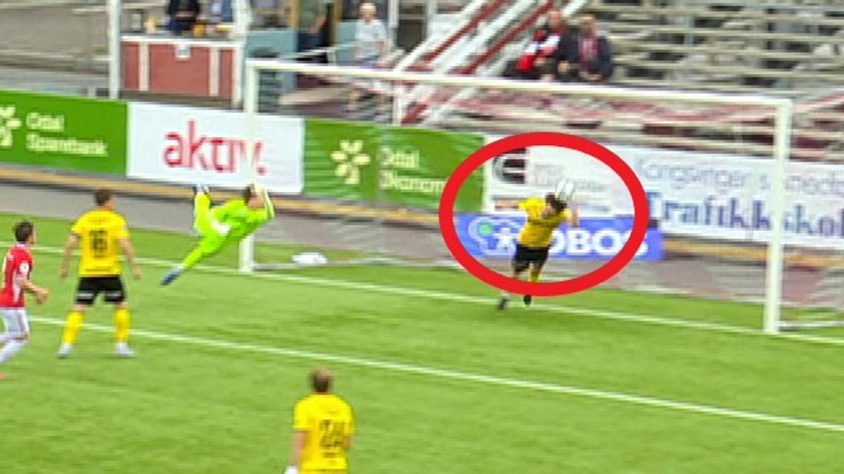 Kongsvinger-spillerne raste - mente Raufoss-spiller reddet med hånden