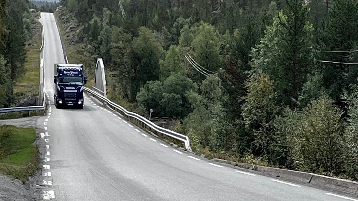 Yrkessjåfører fortviler over nok en utsettelse på E6 opp mot Saltfjellet: – Helt skandaløst