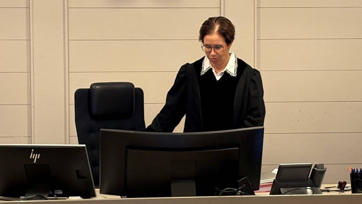 I RETTEN NÅ: Søkte på lim samme dag som han skal ha skadet barnet